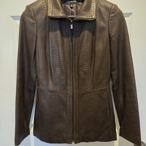 Jones New York Short Chocolate Brown Leather Zip Up Fitted Jacket size S Mint
